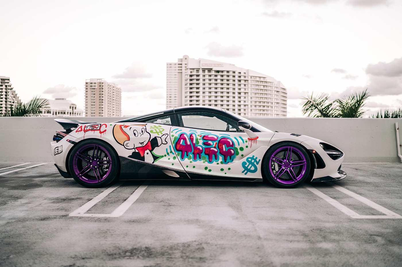 傲世皇朝挂机软件怎么用 1016 Industries & Alec Monopoly Display $415,000 USD McLaren 720s